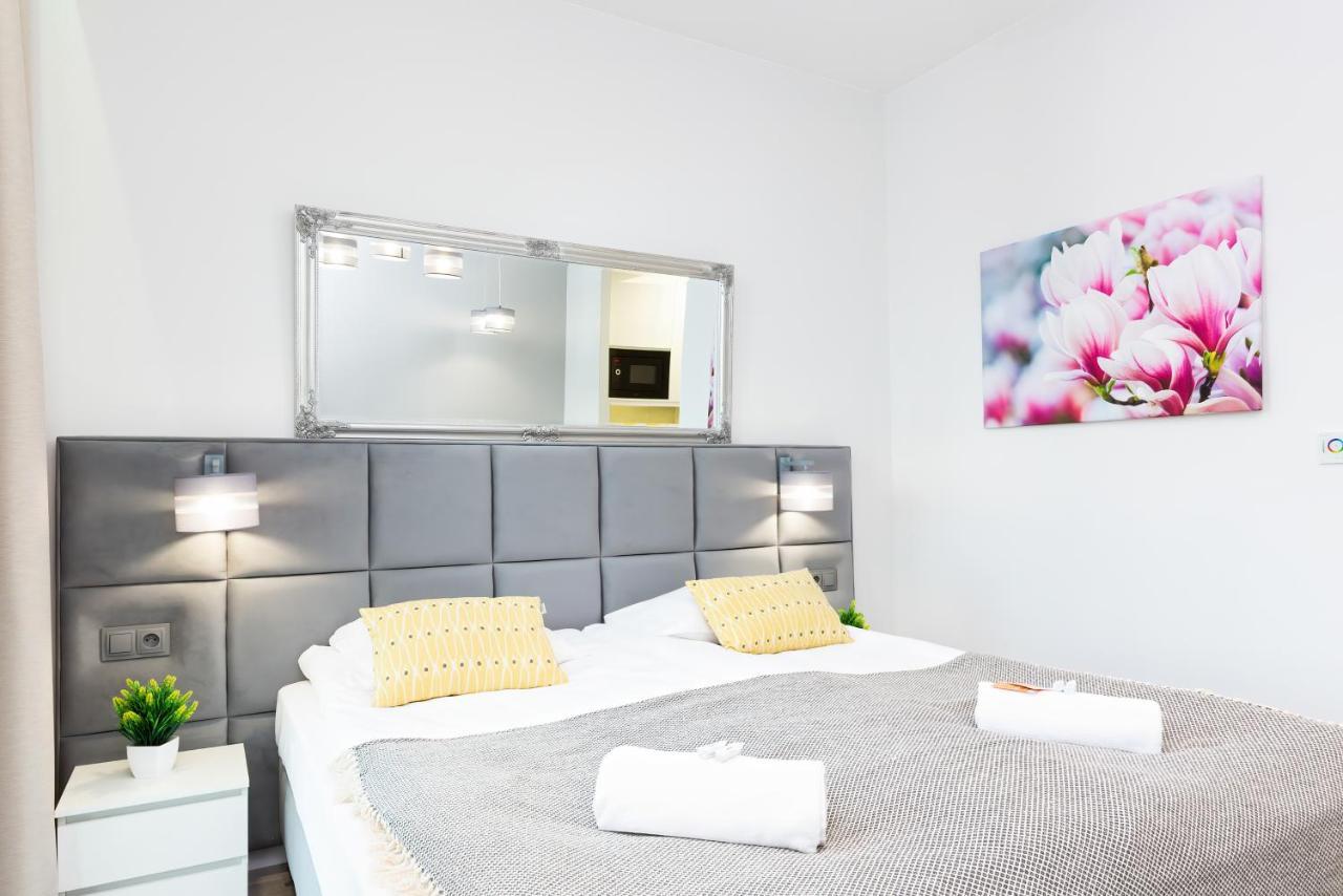 Prymasa Tysiaclecia Business Centre By Renters Warszawa