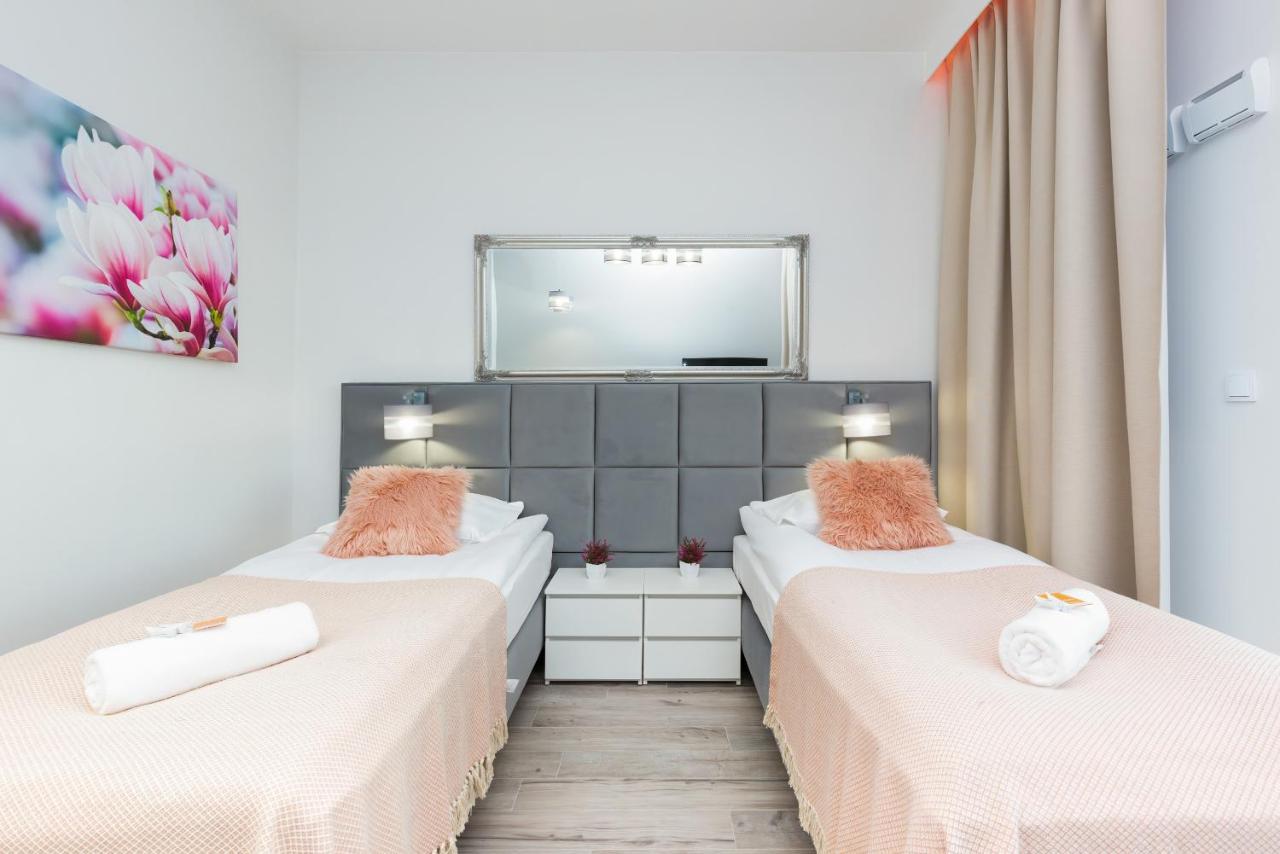 Leilighet Prymasa Tysiaclecia Business Centre By Renters