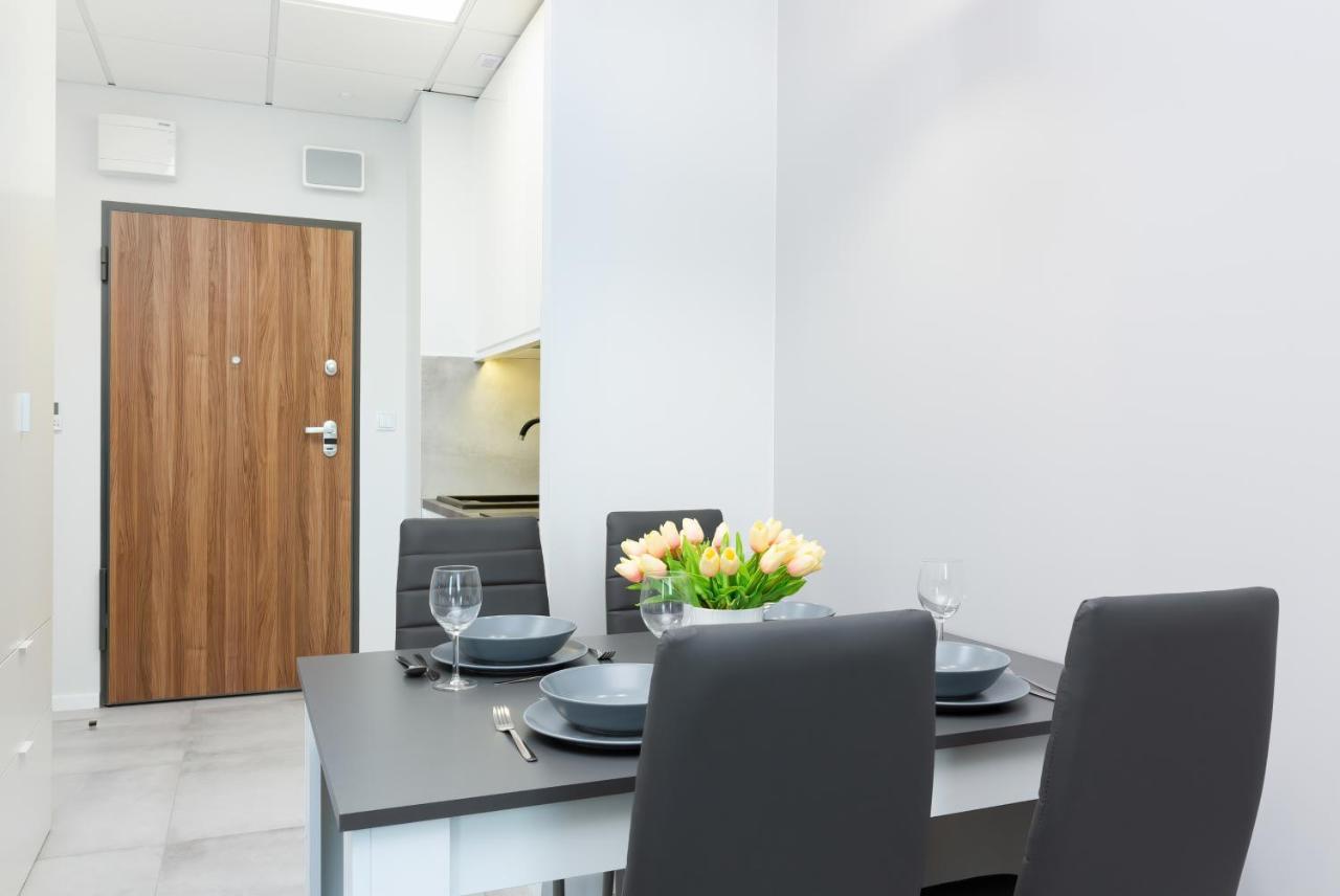 Prymasa Tysiaclecia Business Centre By Renters Warszawa